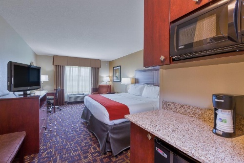Holiday Inn Express Hotel & Suites Salina image 37